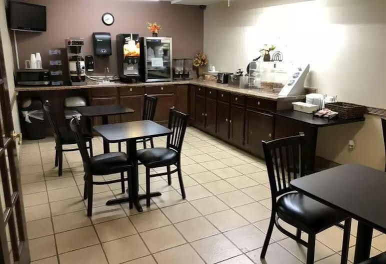 Econo Lodge Beatrice Extérieur photo